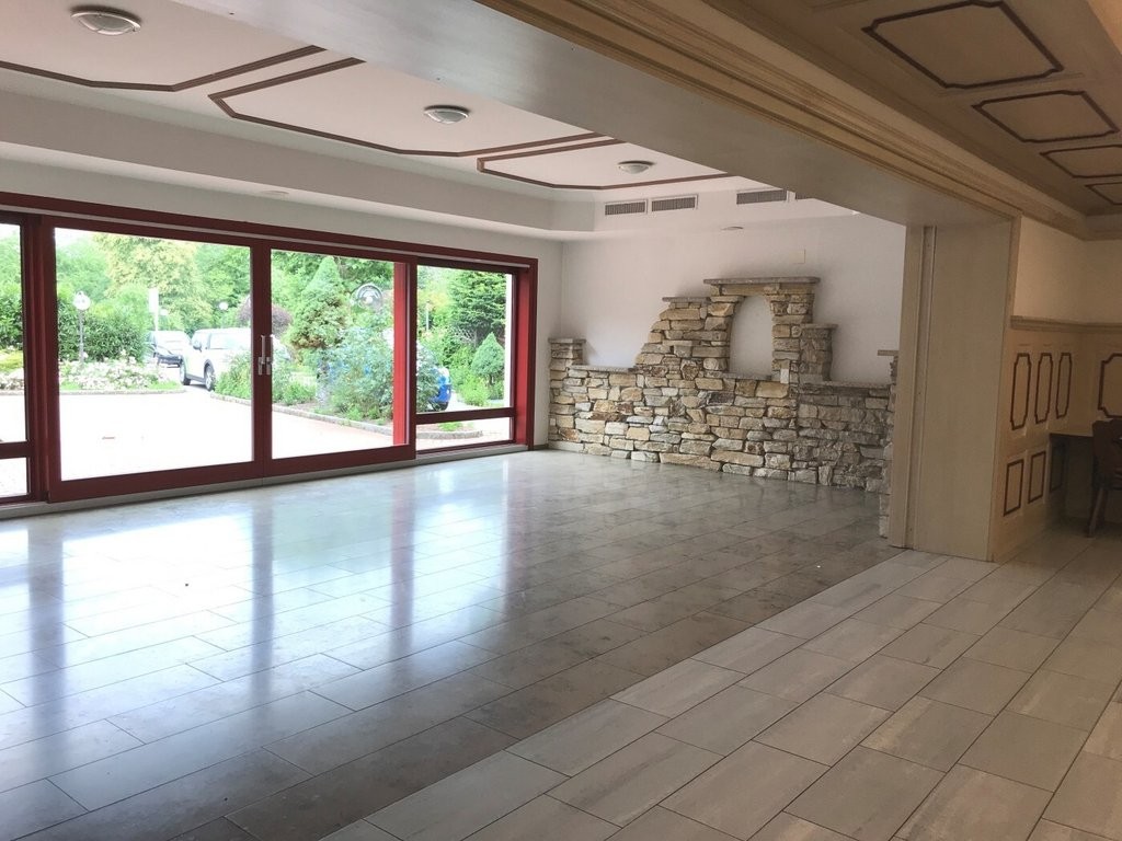 Commerce de 340m², photo 3 sur 9
