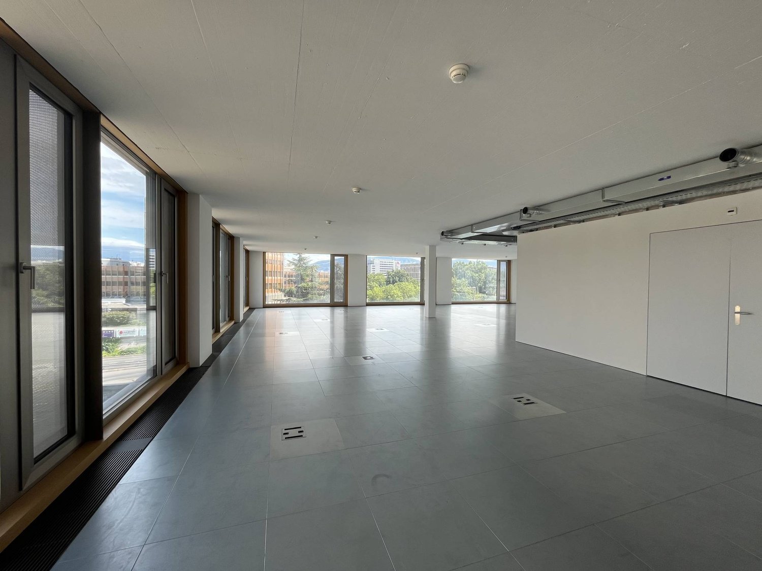 302m² office, photo 4 sur 8