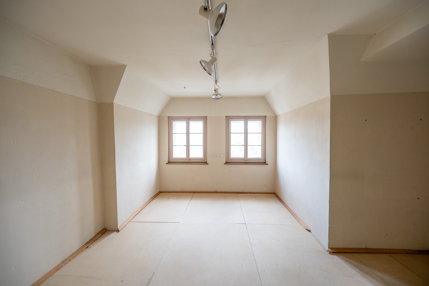 maison individuelle de 3 pièces, photo 1 sur 10