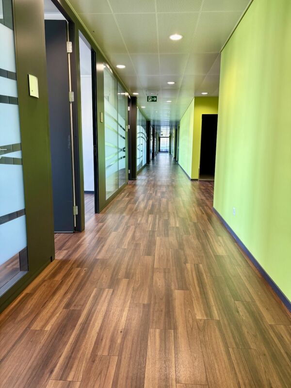 350m² office, photo 3 sur 10