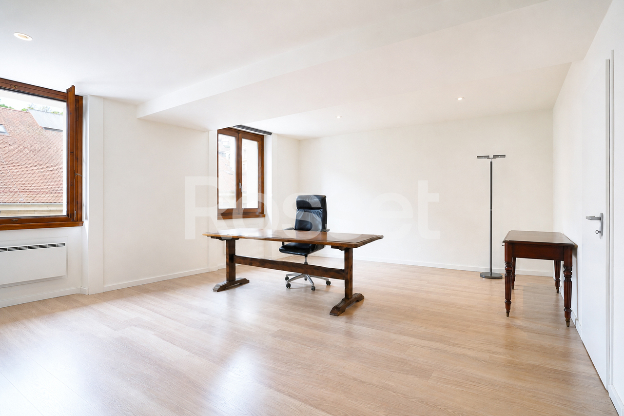 Bureau, photo 3 sur 8