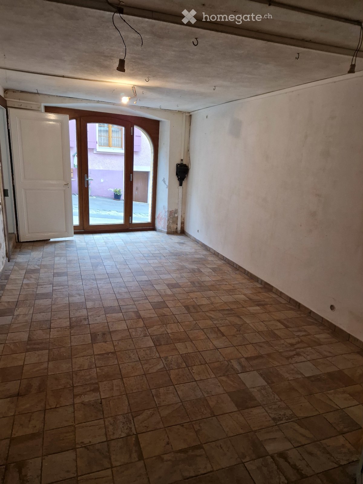 5 rooms single house