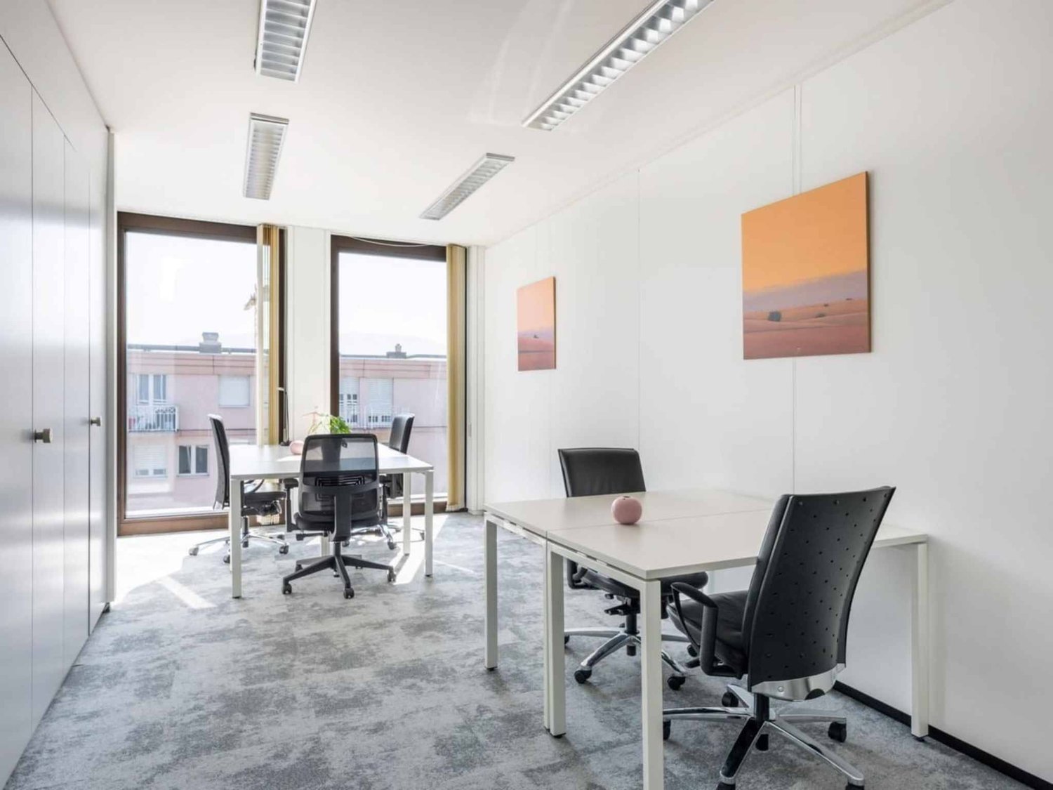 50m² office, photo 1 sur 3
