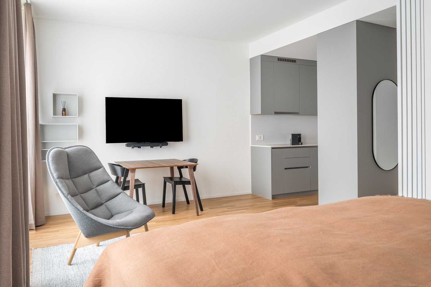 2 ½ pièces appartement meublé, photo 6 sur 9