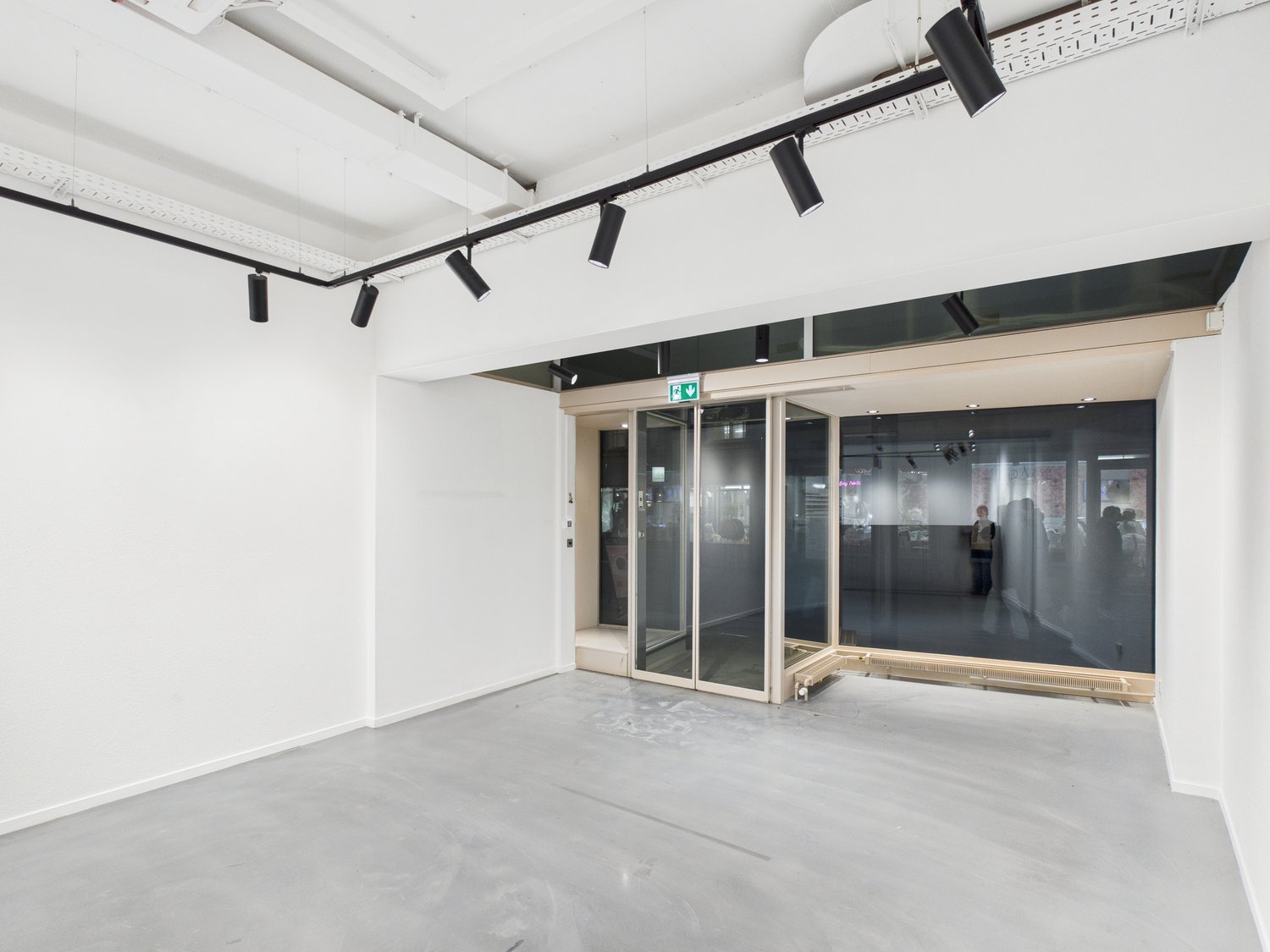 Magasin de 187m²