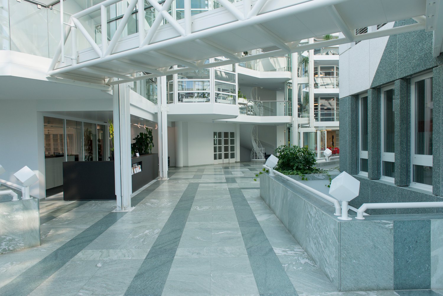 Bureau de 1586m²