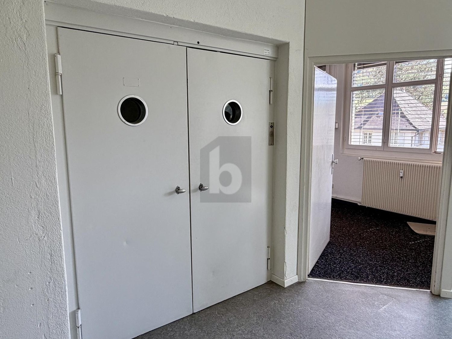 82m² de bureaux