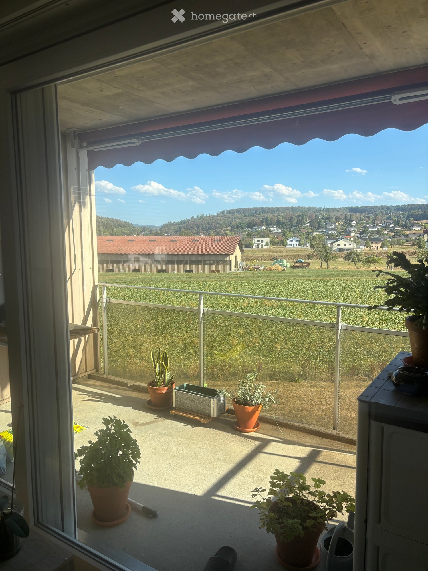5 rooms apartment