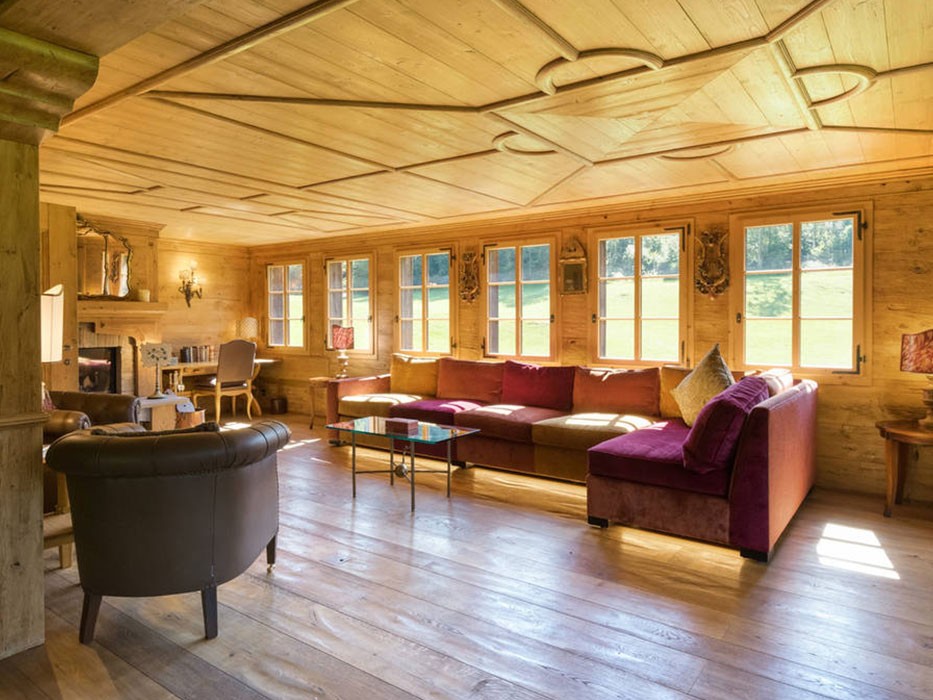 Maison individuelle de 5 pièces

Cette ferme luxueuse et magnifiquement restaurée a été conçue avec amour et soin. Elle est située sur 6 hectares de terrain et comprend des écuries pour chevaux.  
  
Vous profiterez de chaque détail luxueux de cette magnifique maison : la cuisine entièrement équipée, photo 5 sur 10