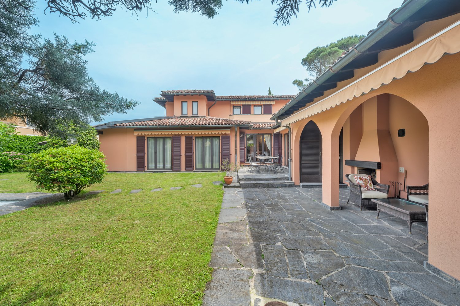 8 ½ pièces villa