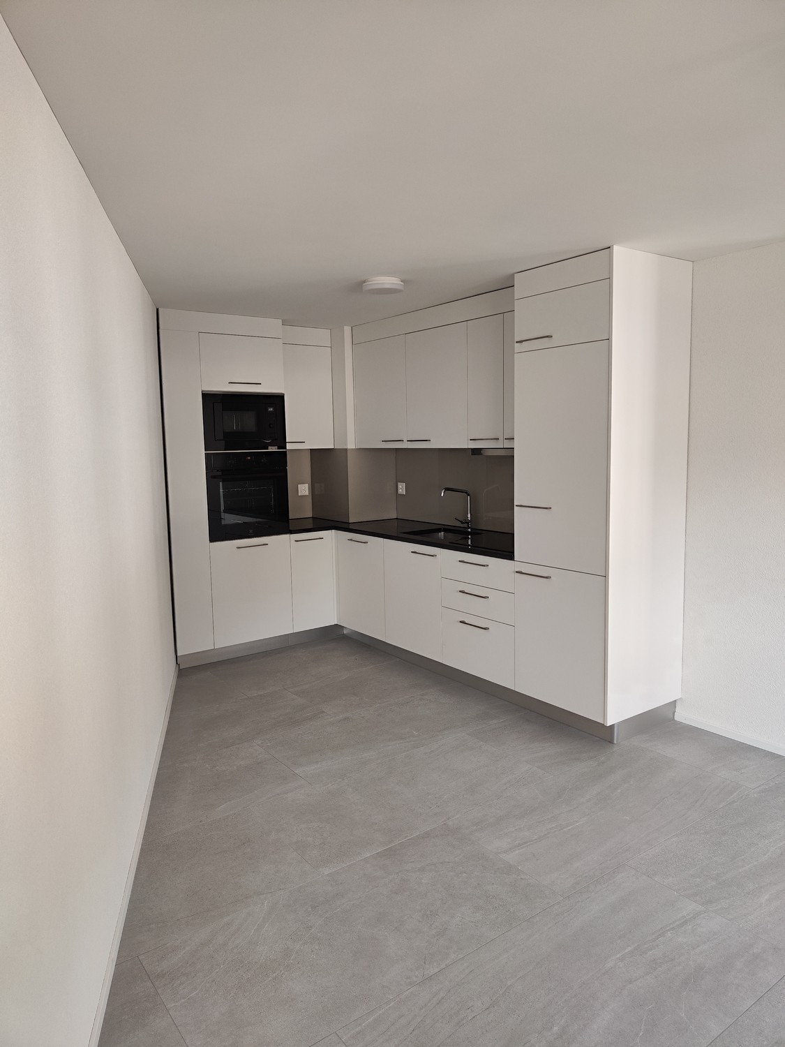 Appartement de 2 ½ pièces, photo 1 sur 7