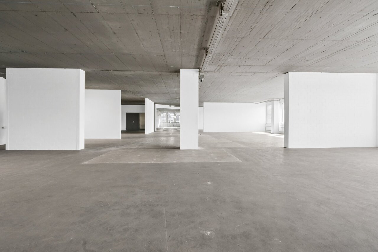 389m² commercial, photo 1 sur 10