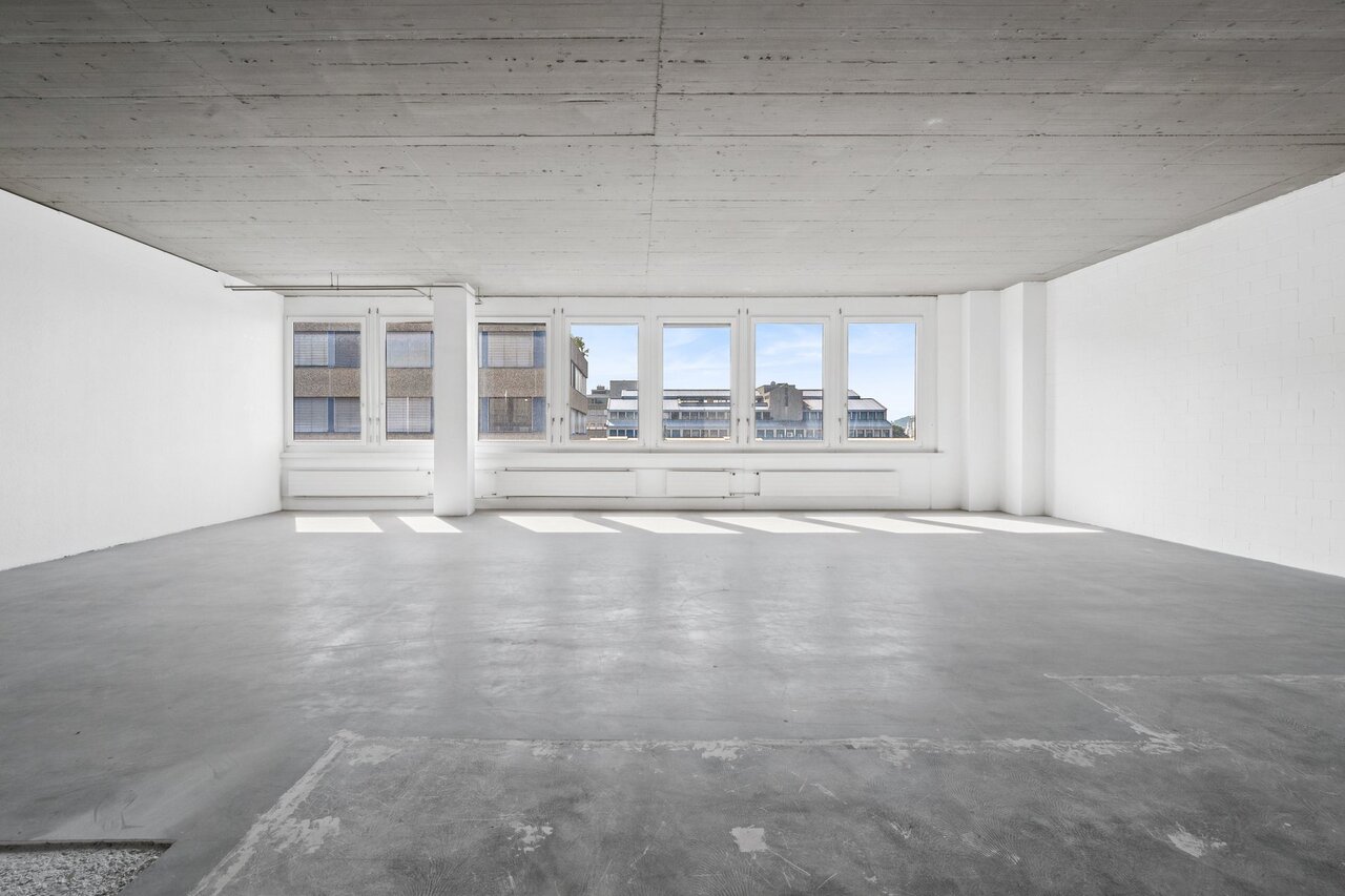389m² commercial, photo 3 sur 10