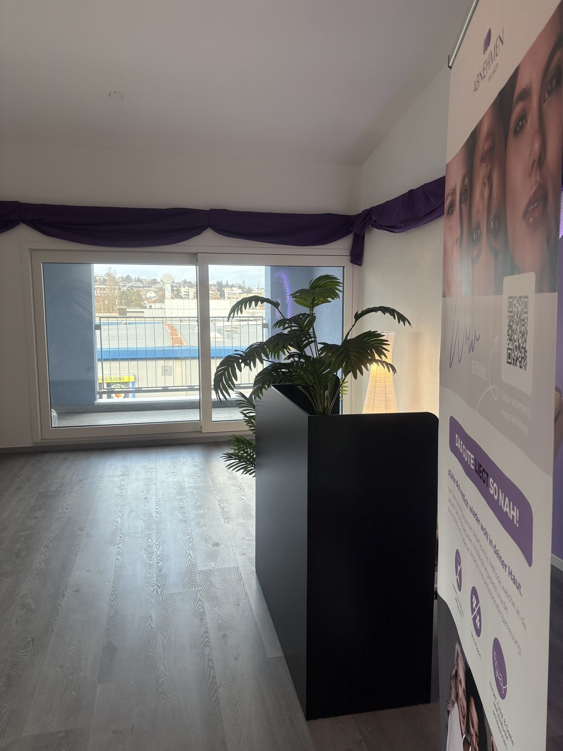 100m² commercial