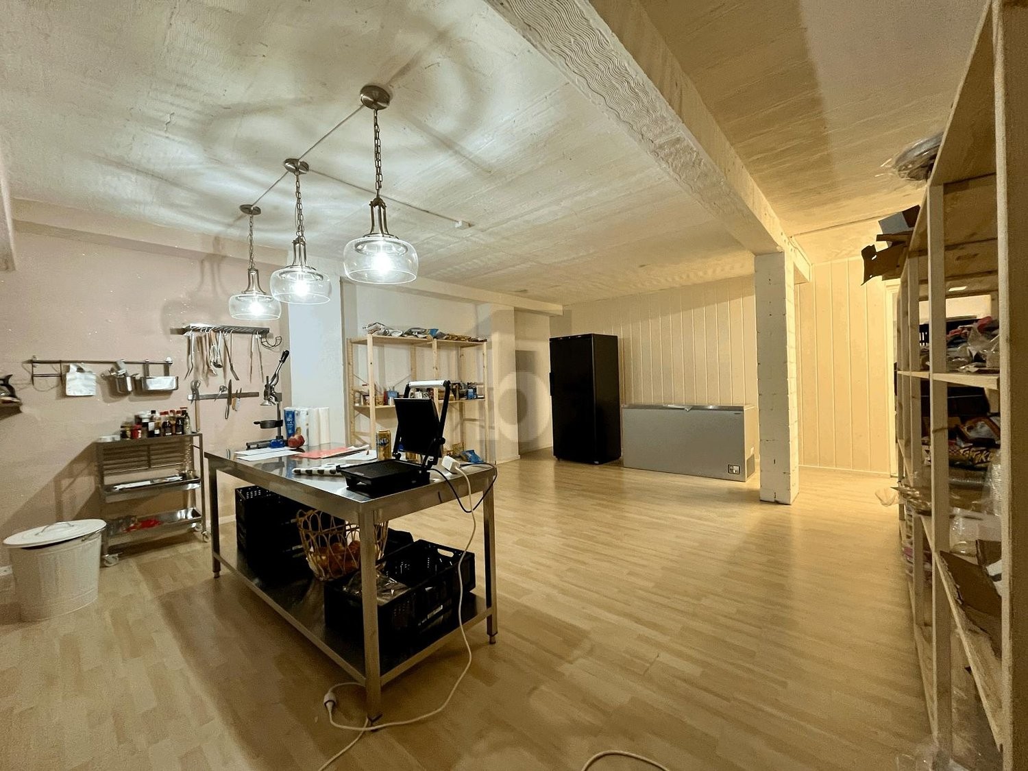 Magasin de 80m²