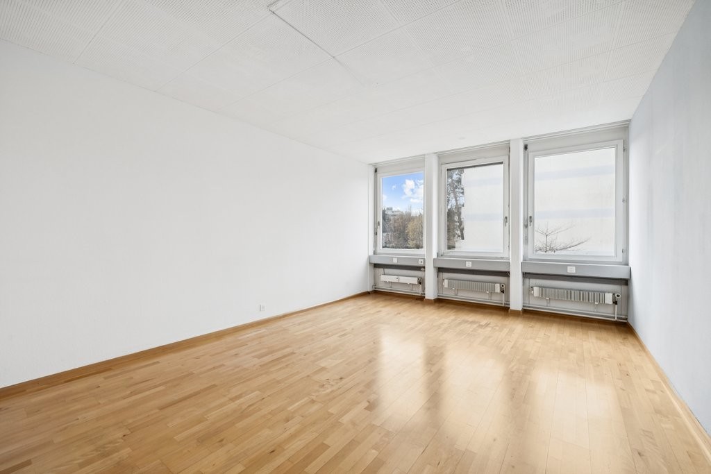 161m² cabinet