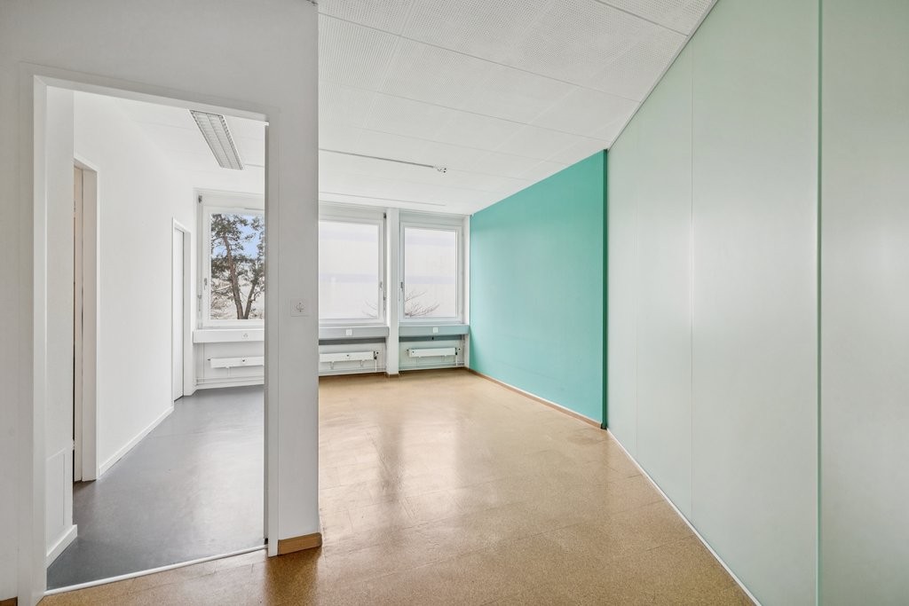 161m² cabinet