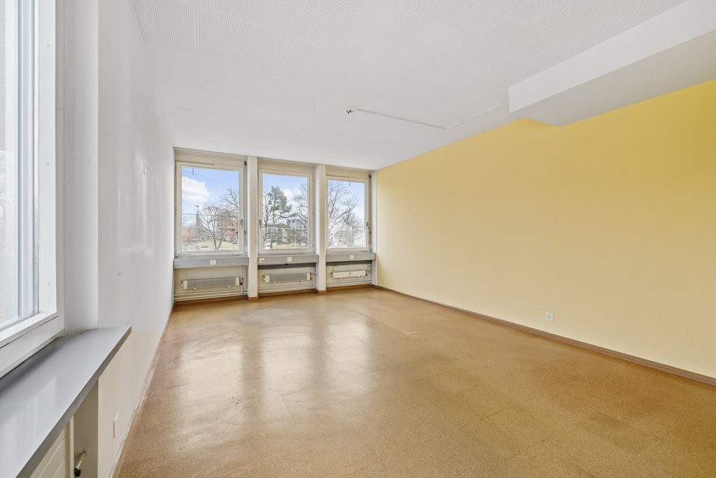 161m² cabinet