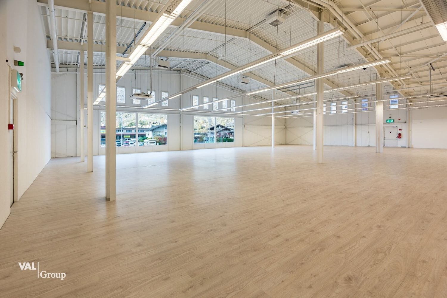 1190m² commercial, photo 5 sur 10