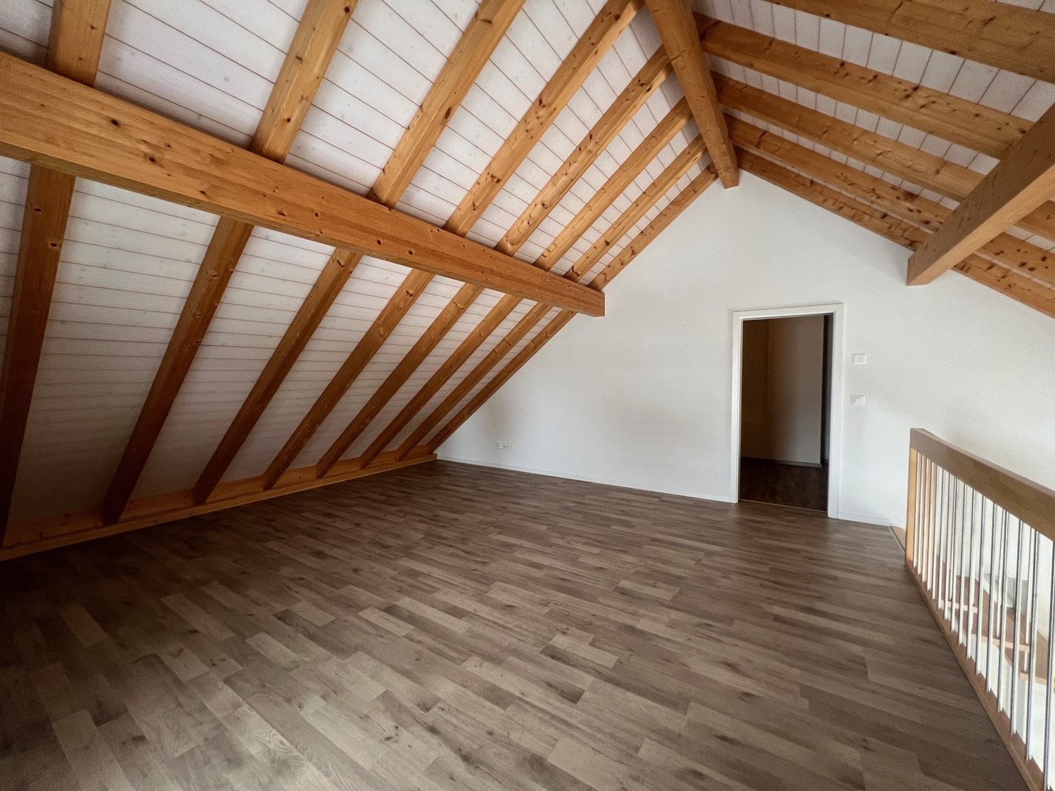4 ½ pièces appartement au dernier étage, photo 8 sur 10