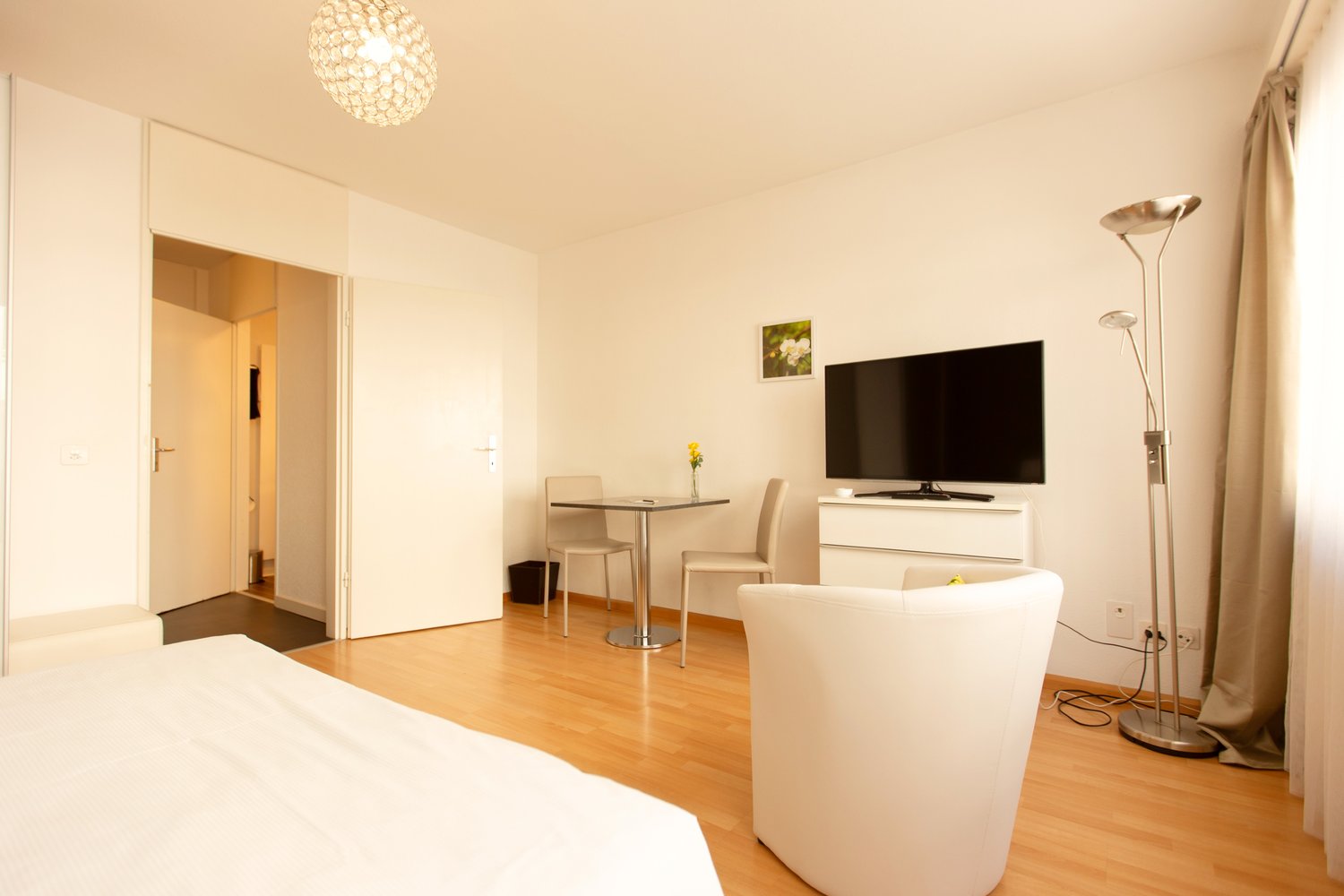 1 ½ pièces appartement meublé, photo 3 sur 8