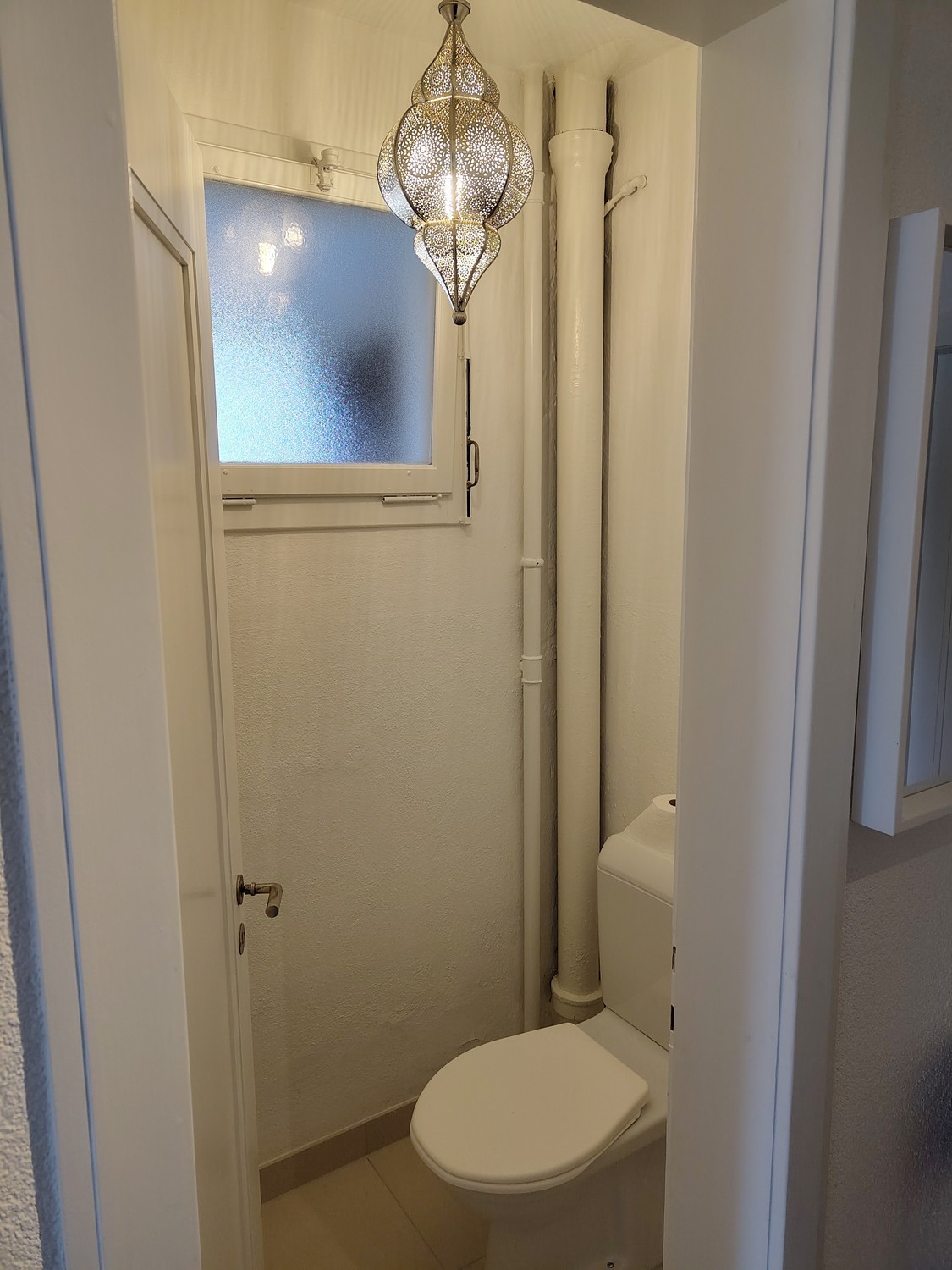 Chambre dans une colocation

Nous parlons allemand et anglais

Je loue une chambre entièrement meublée dans un bel appartement à Küsnacht du 26. Oct. 2026 jusqu'au 31. Jan 27 au moins (très probablement plus longtemps). Des séjours plus courts sont également possibles.

La connexion avec Zurich est , photo 6 sur 8
