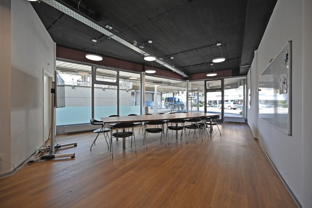 Commerce de 81m²