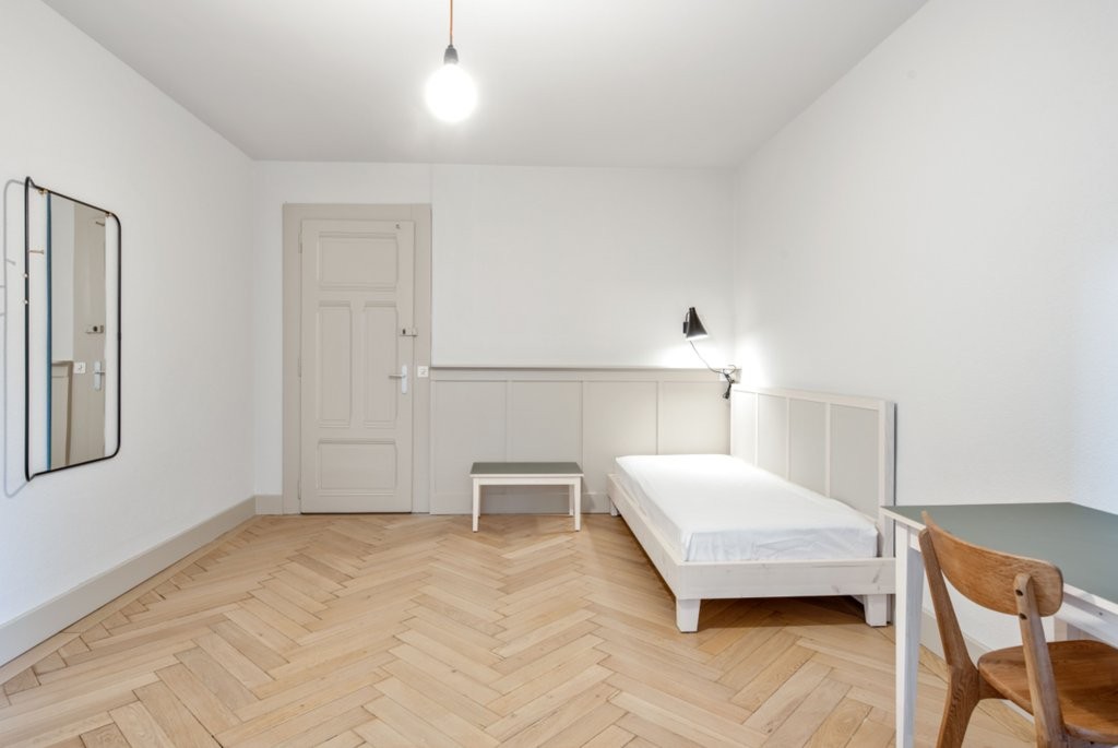 1 Zimmer möblierte Wohnung