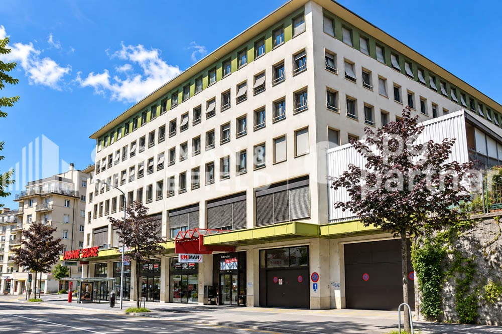 1410m² office