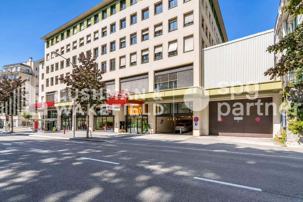 1410m² office
