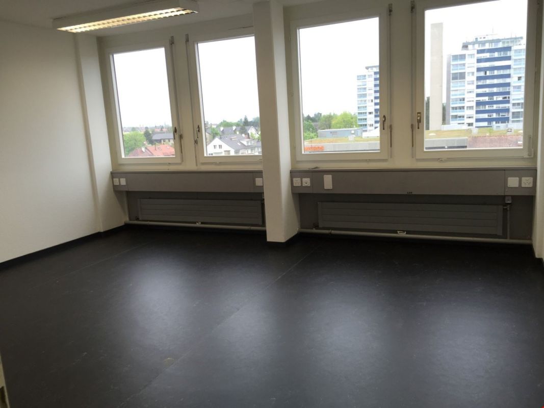 81m² bureau