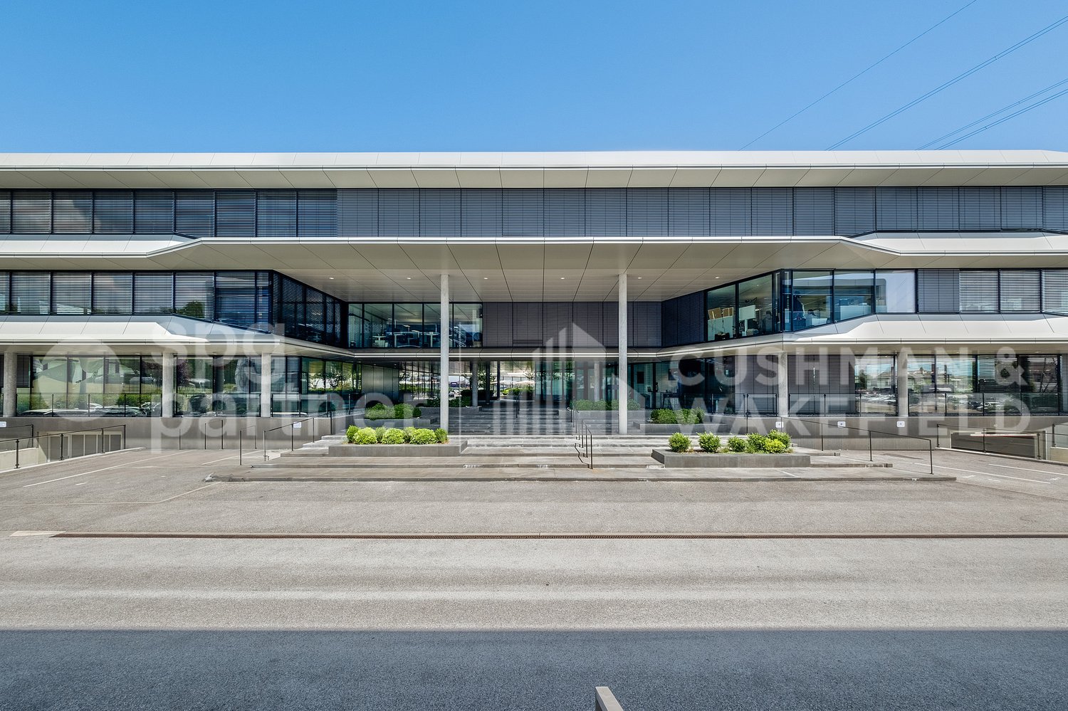 1000m² office