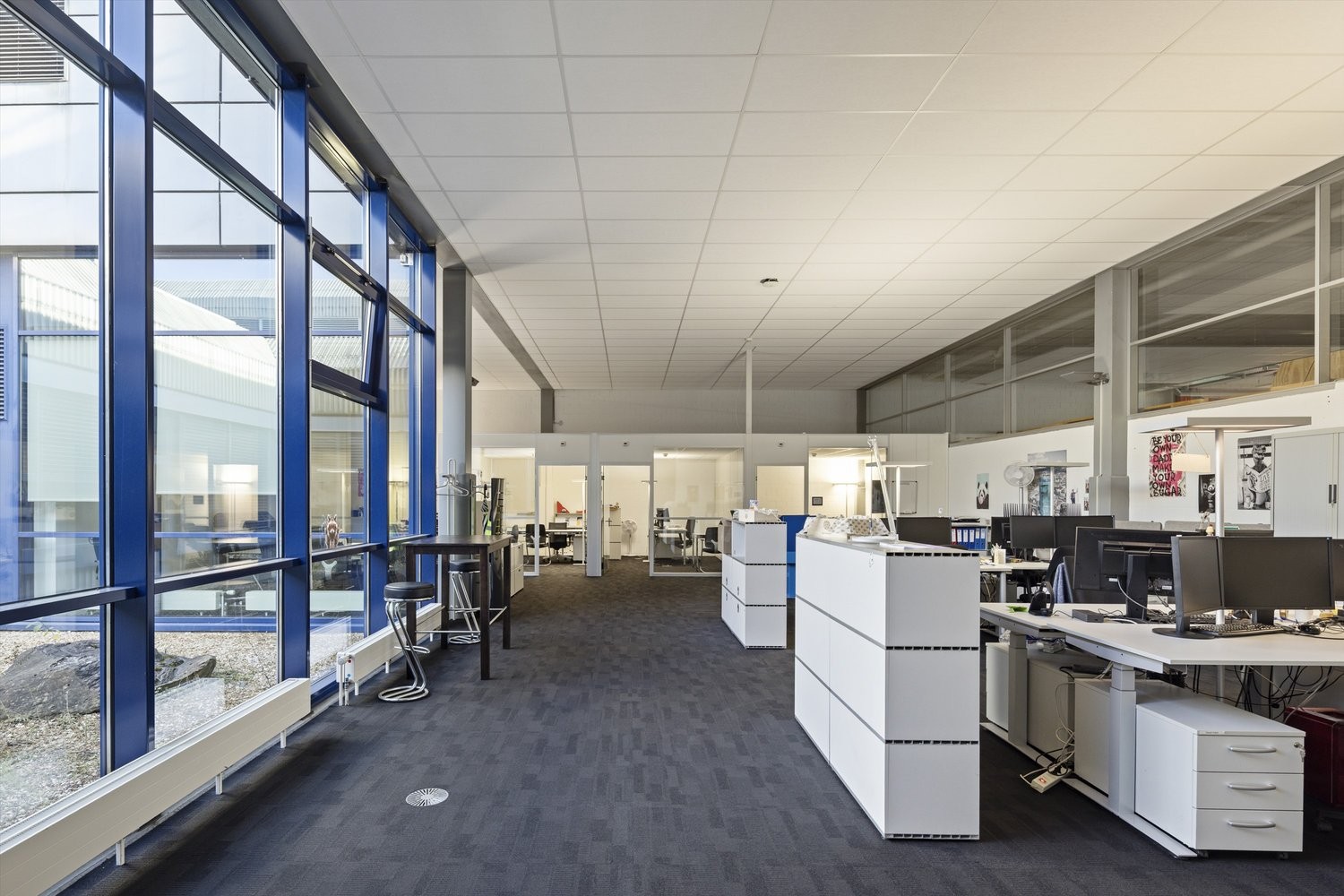 924m² bureau