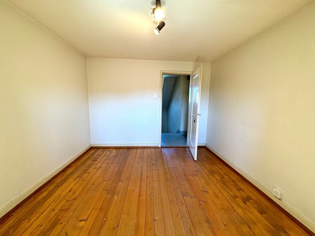 appartement mansardé de 1 pièce, photo 3 sur 6