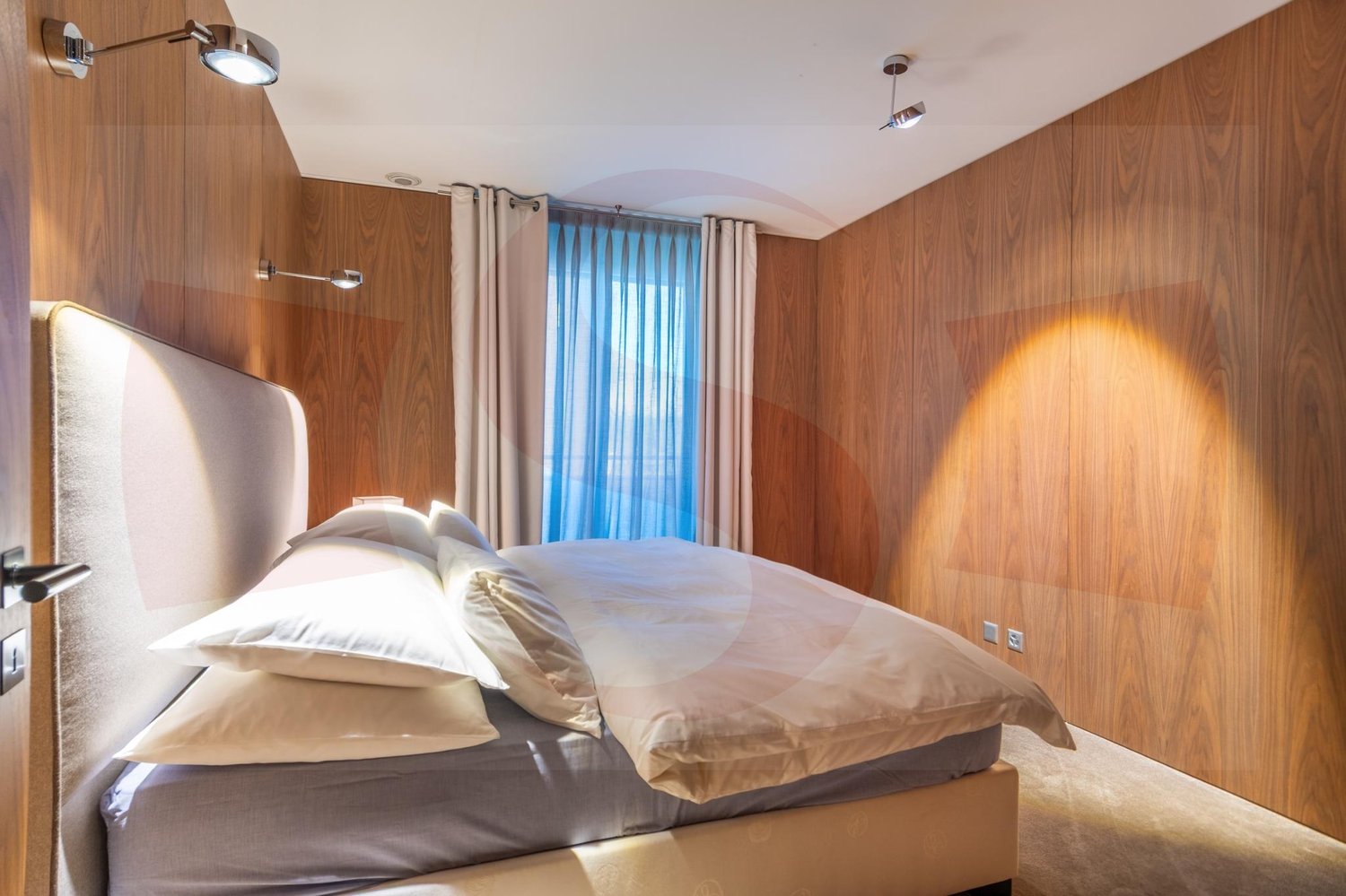5 rooms furnished flat