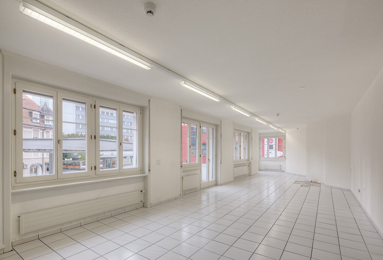 Magasin de 60m²