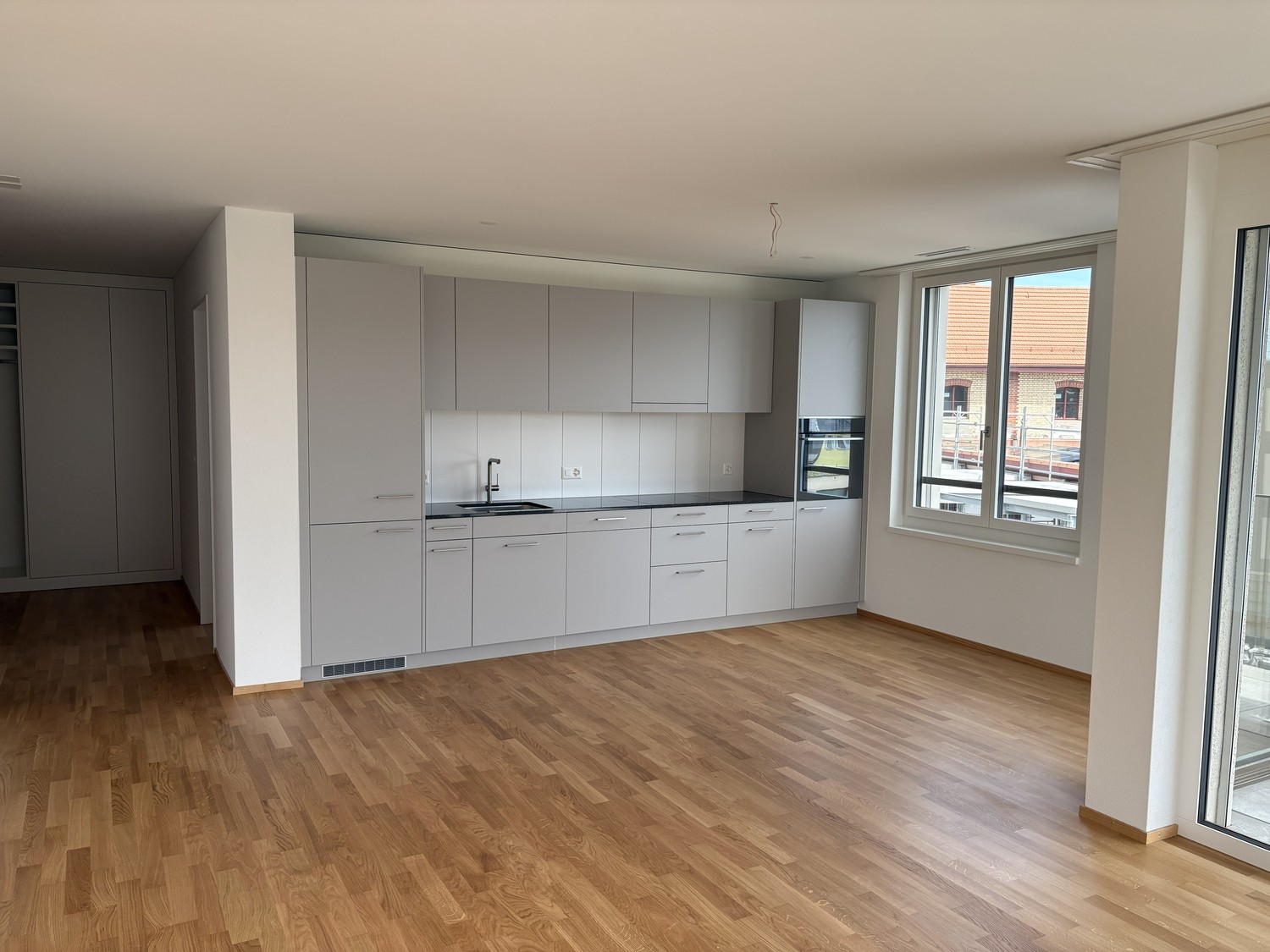 Appartements neufs modernes - dès le 1er avril 2027
Sur l'ancien site de la conserverie à Egnach se crée le quartier "Perron Vert".

Vous trouverez les détails sur le site internet www.perronvert.ch.

Les locataires seront intégrés via l'adhésion automatique à l'association de quartier, afin de favo