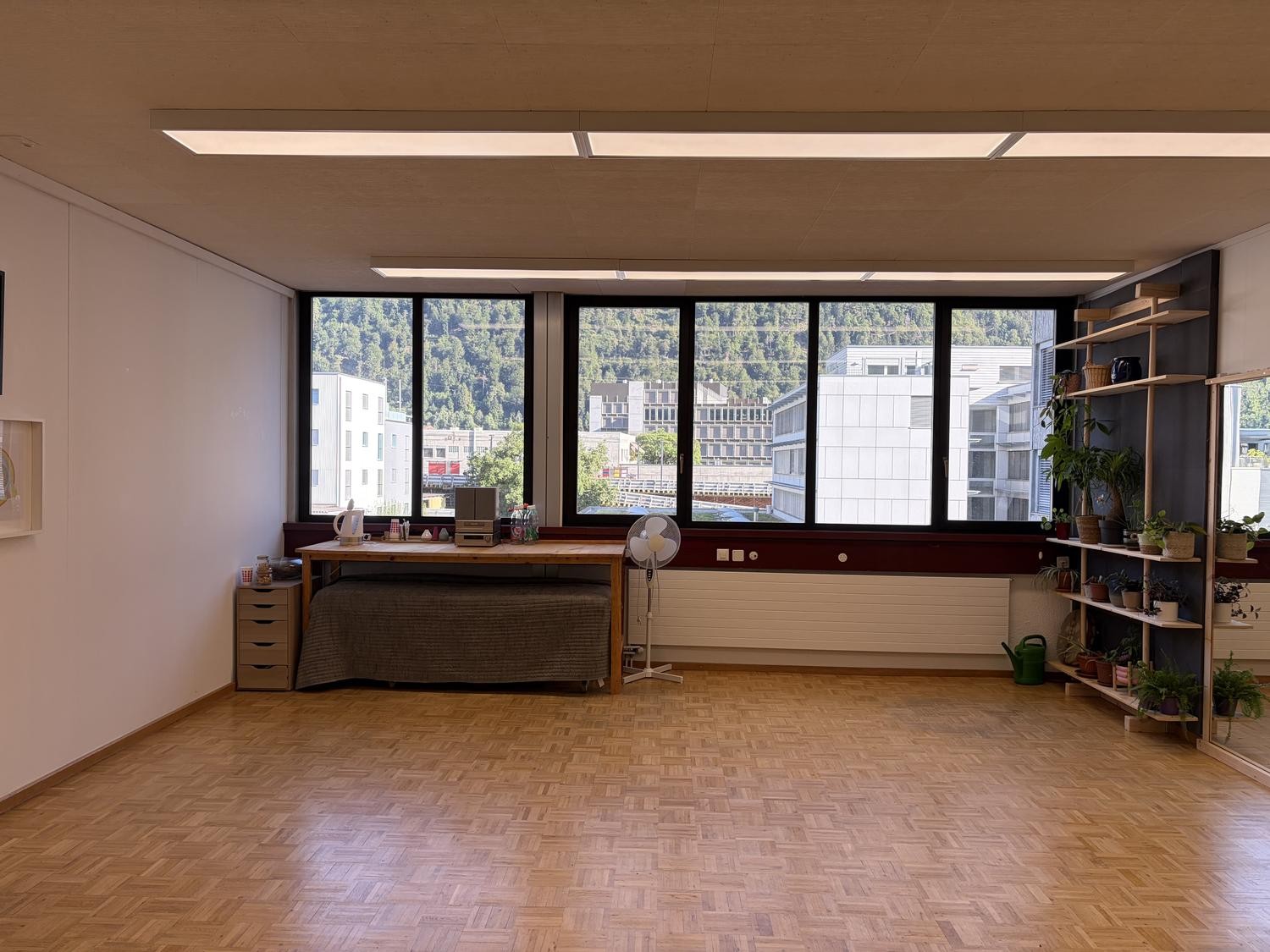 45m² commercial