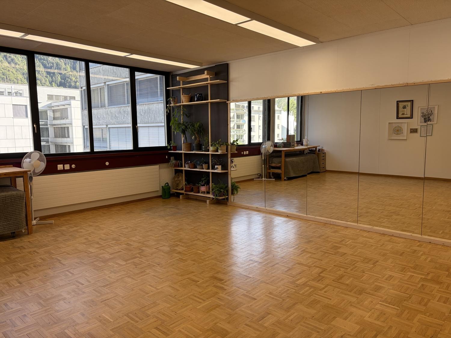 45m² commercial