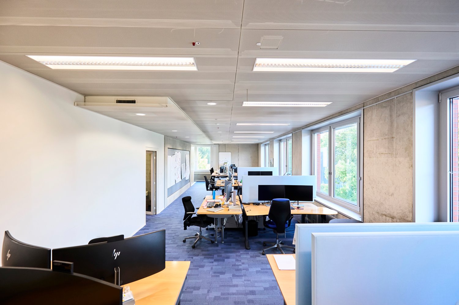 828m² bureau