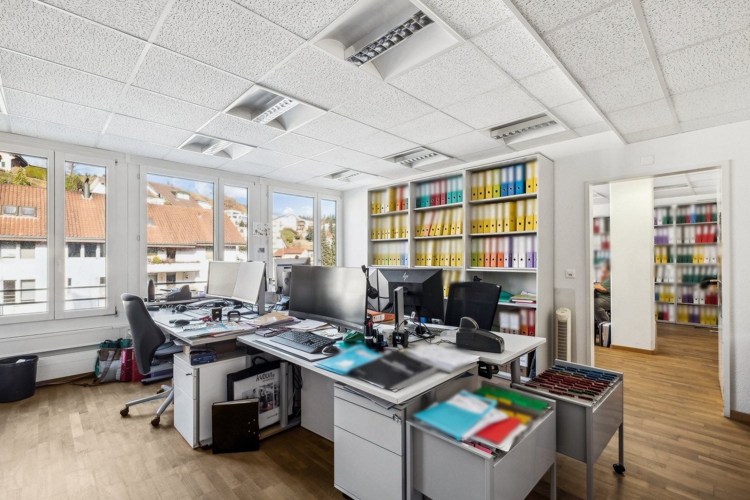 Bureau de 55m², photo 1 sur 3