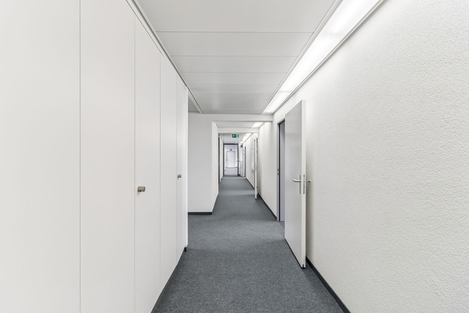681m² de bureaux