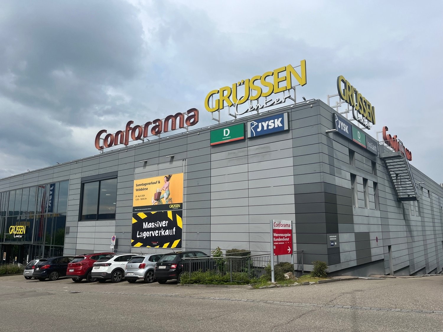 Boutique de 115m², photo 2 sur 2