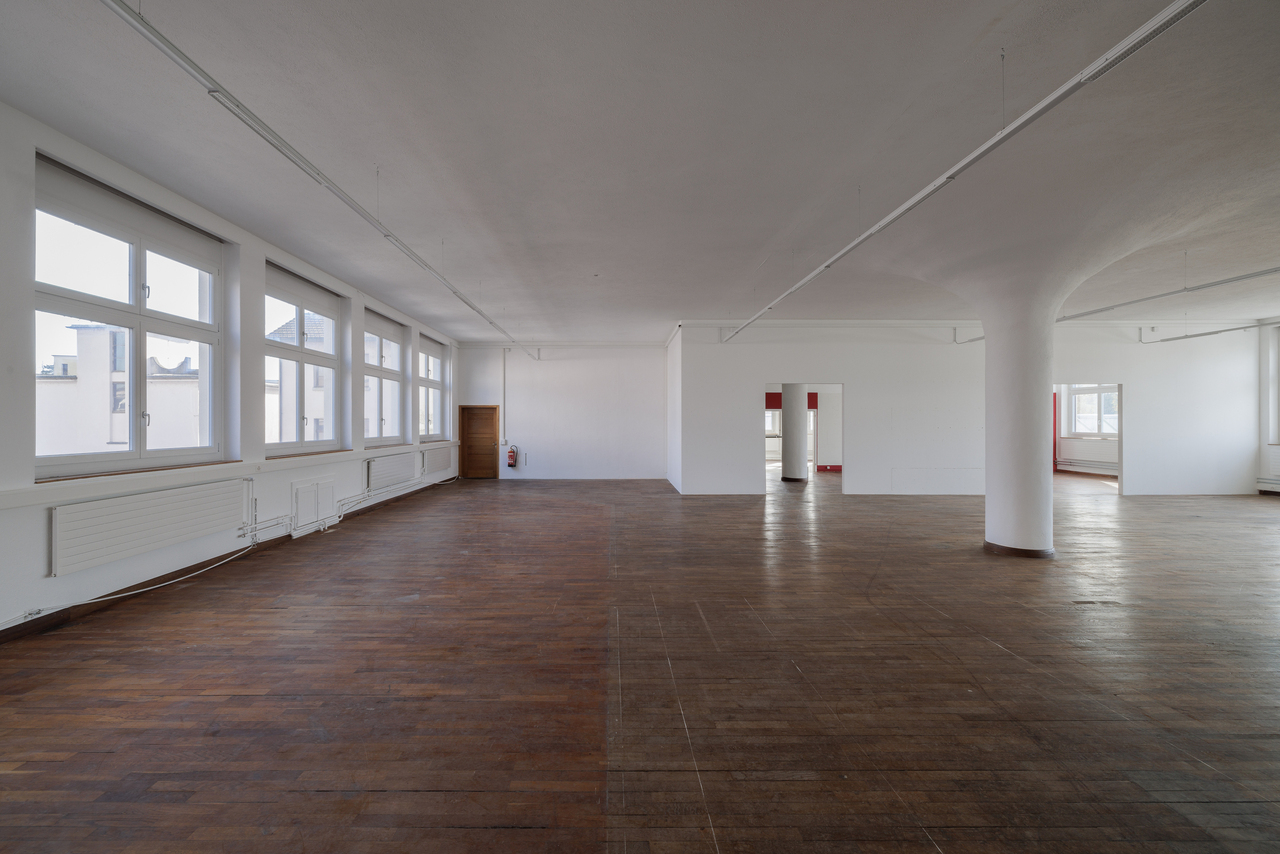 584m² commercial, photo 5 sur 10