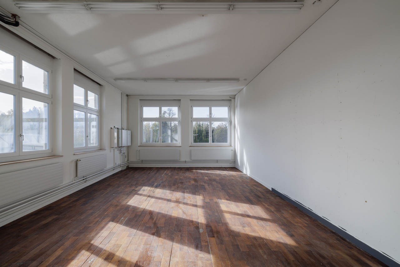 584m² commercial, photo 4 sur 10