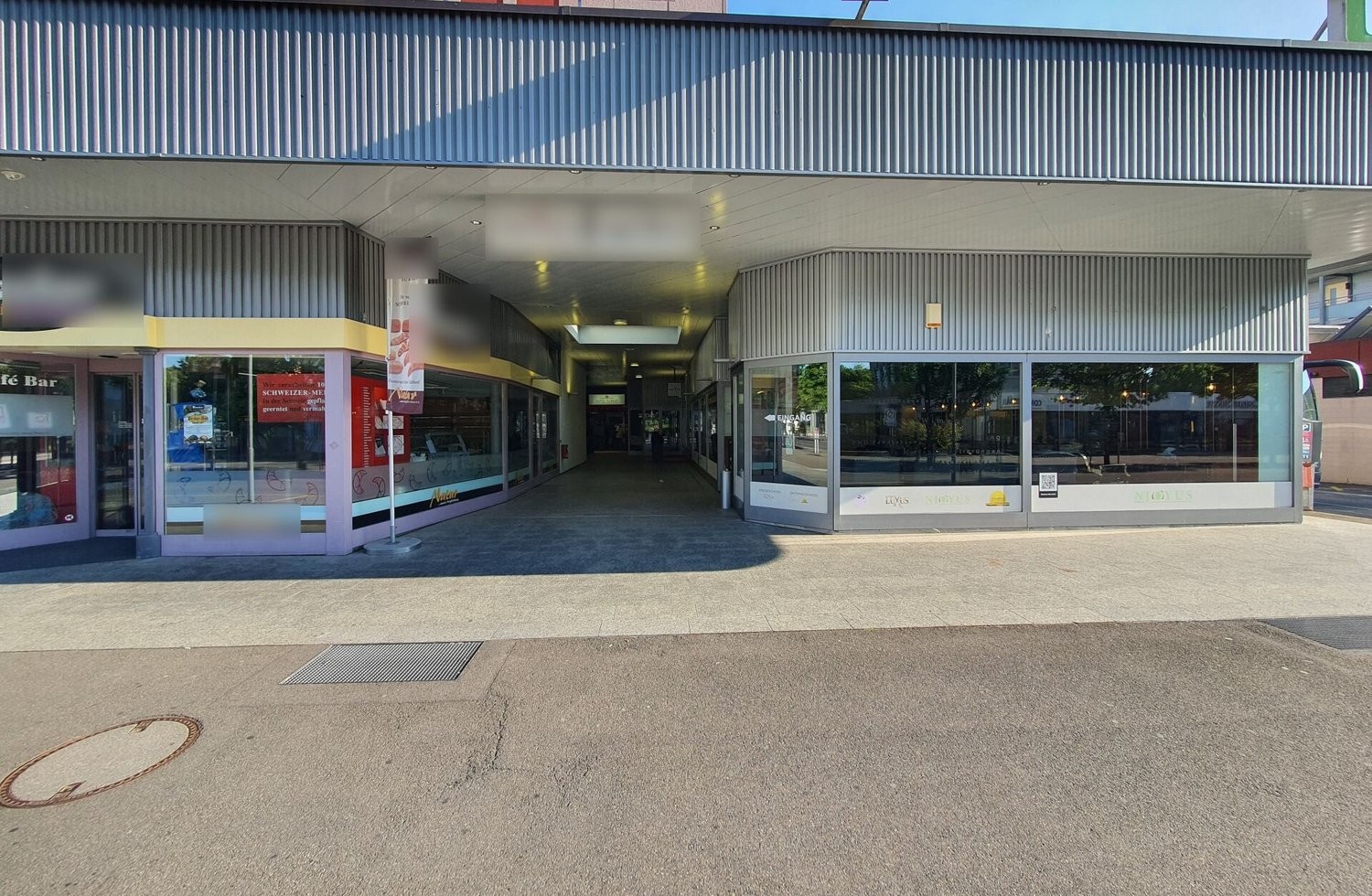 140m² de commerce