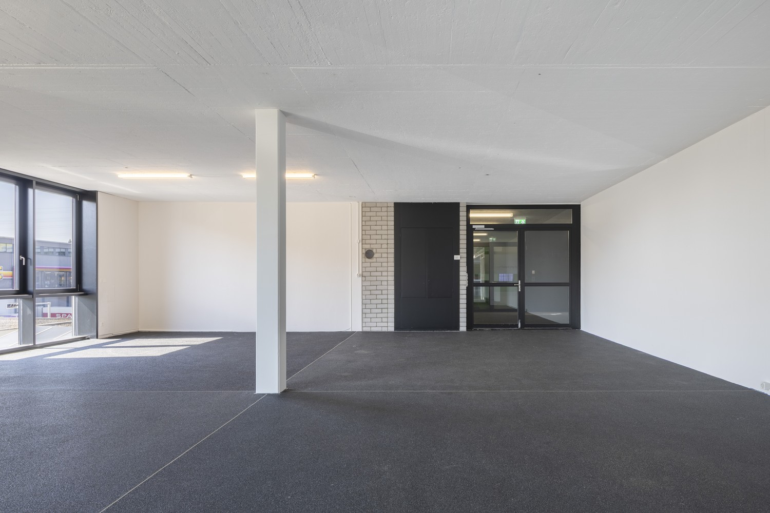 121m² bureau, photo 6 sur 9