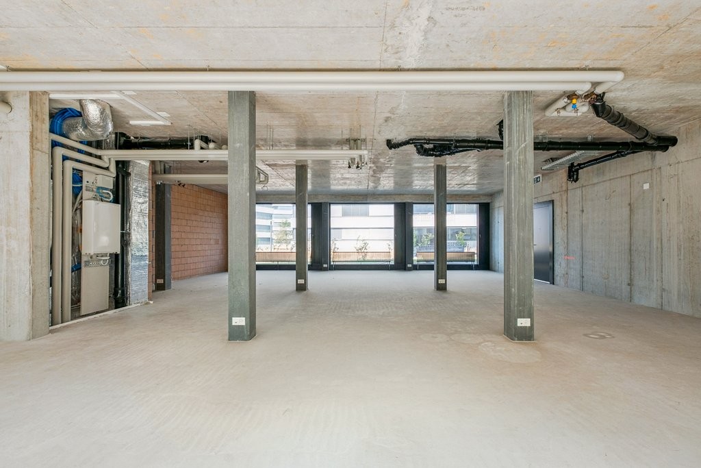 150m² commercial, photo 6 sur 8