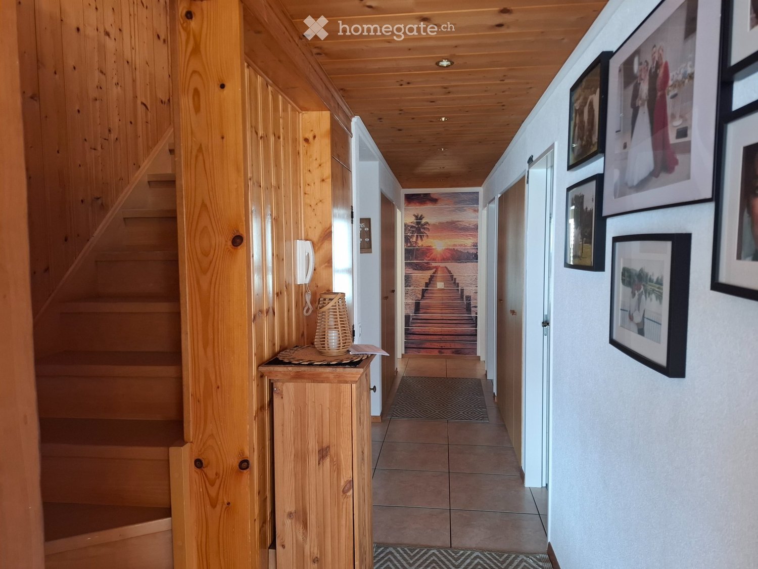 Recherche repreneur pour un magnifique appartement au centre de Brissago à quelques pas du bord du lac. Magnifique vue sur le lac, 3 chambres, salon avec cheminée sur cuisine ouverte, 3 salles de bains dont 1 avec lave-linge/sèche-linge et jacuzzi, loyer total comprenant les charges avec décompte en