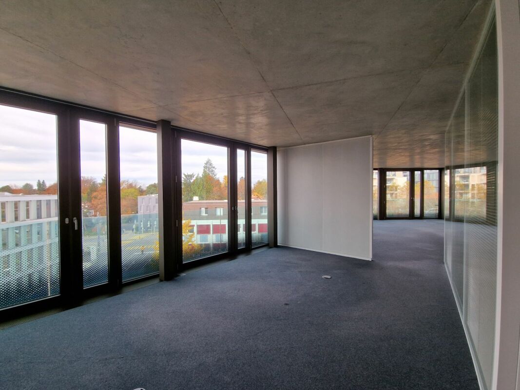 130m² office